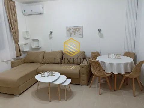 Prodaja, garsonjera, 24m², Gintaš, Podgorica - image 1