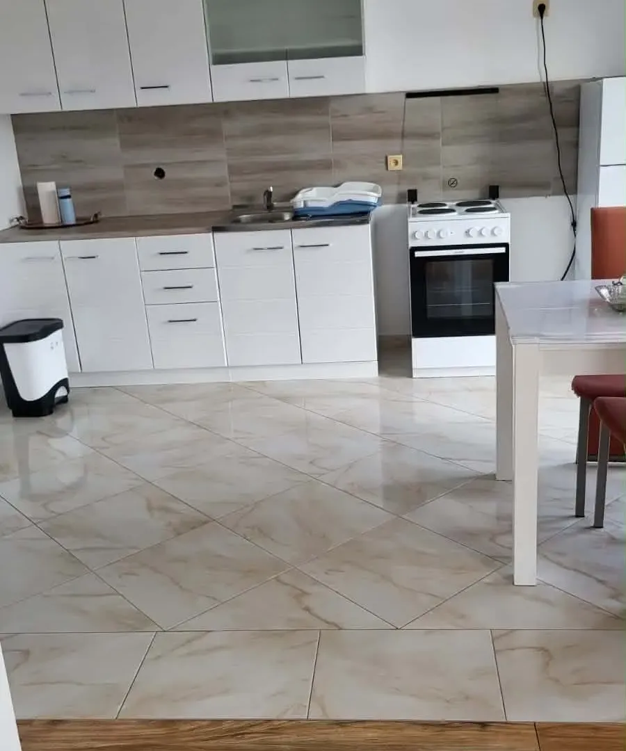 Rent, one bedroom apartment, 55m², Čeluga, Bar