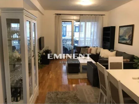 Izdavanje, četvorosoban stan, 100m², Crveni Krst, Beograd - image 2