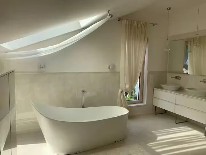 Rent, house, 513m², Lepetani, Tivat