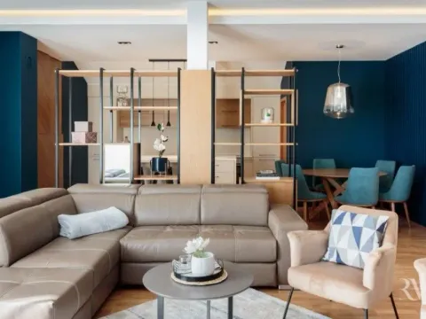 Izdavanje, trosoban stan, 150m², Tivat, Crna Gora - image 8