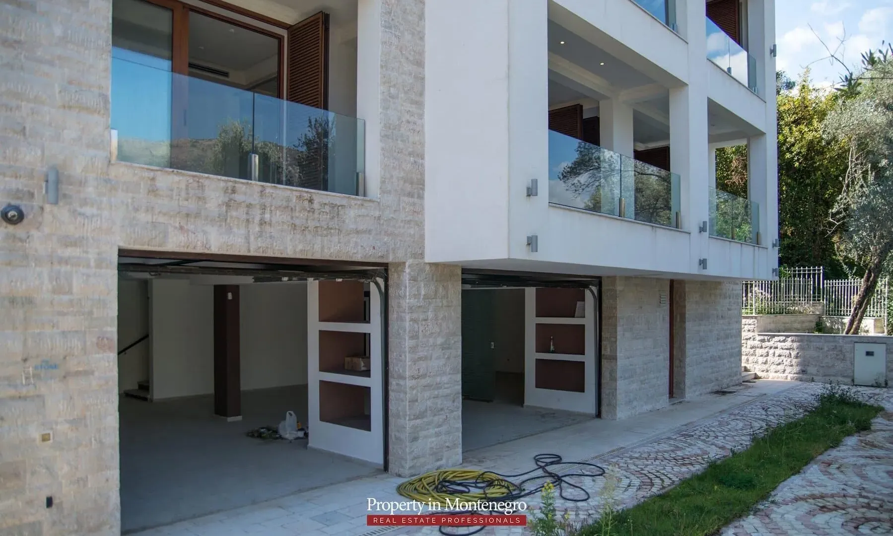 Prodaja, kuća, 585m², Stoliv, Kotor