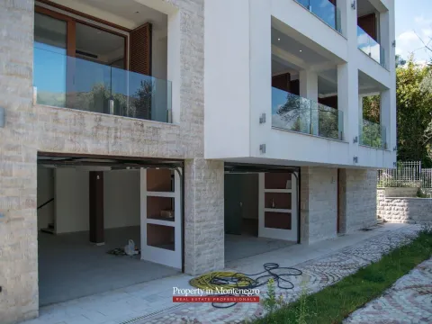 Prodaja, kuća, 585m², Stoliv, Kotor - image 48