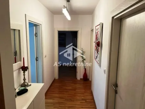 Izdavanje, četvorosoban stan, 93m², Voždovac Sve Podlokacije, Beograd - image 36