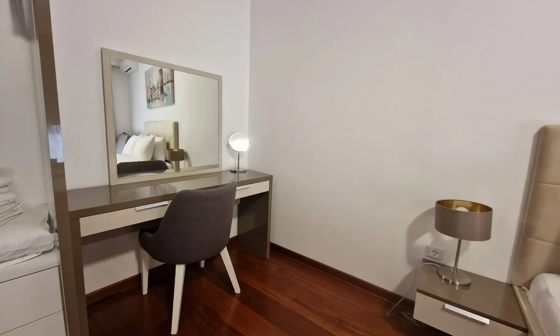 Izdavanje, jednosoban stan, 87m², Bečići, Budva