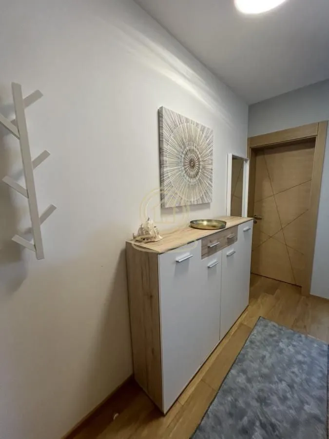 Izdavanje, jednosoban stan, 40m², Centar, Novi Sad