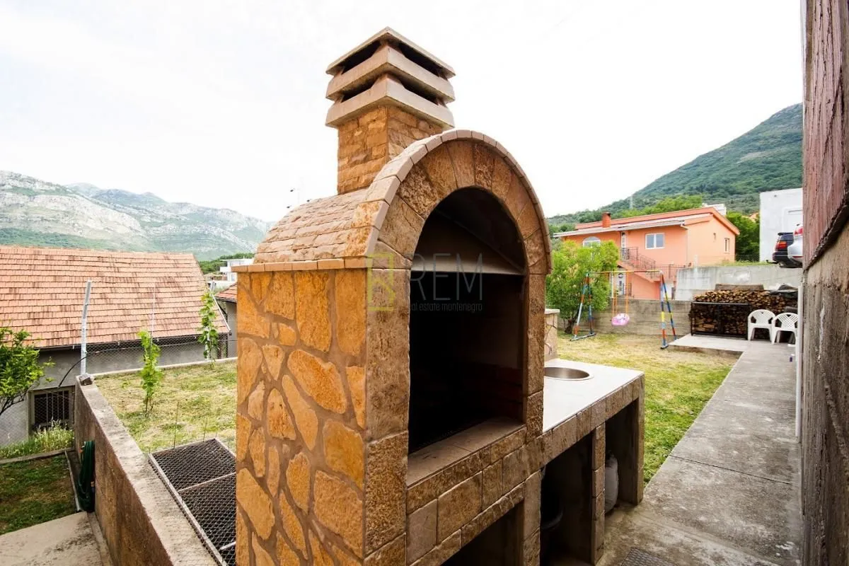 Prodaja, kuća, 340m², Bar, Crna Gora