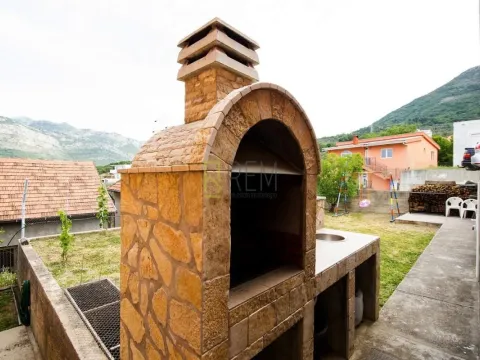 Sale, house, 340m², Bar, Crna Gora - image 23