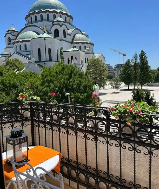 Izdavanje, dvosoban stan, 69m², Vračar Hram, Vračar Sve Podlokacije