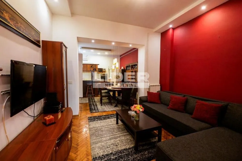 Prodaja, trosoban stan, 86m², Cvetni Trg, Vračar Sve Podlokacije