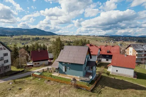 Prodaja, kuća, 200m², Centar, Žabljak - image 19
