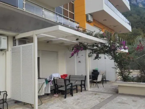 Sale, one bedroom apartment, 58m², Rafailovići, Budva - image 4