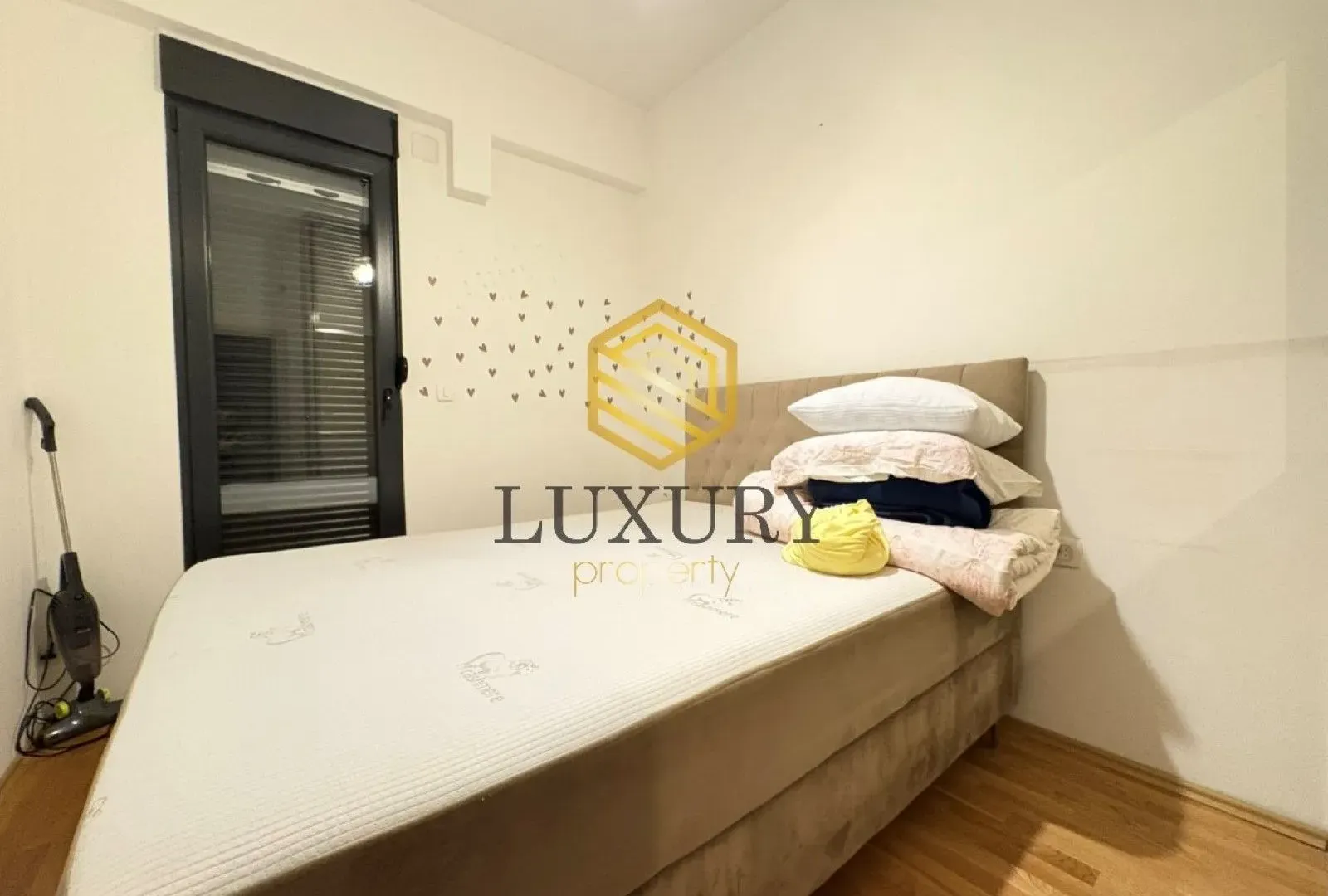 Izdavanje, jednosoban stan, 40m², Zagorič, Podgorica