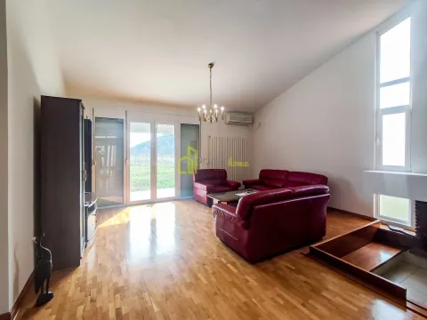 Izdavanje, kuća, 458m², Rogami, Podgorica - image 19