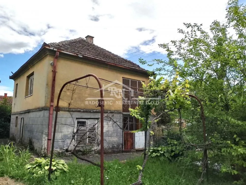 Prodaja, kuća, 66m², Umka, Beograd