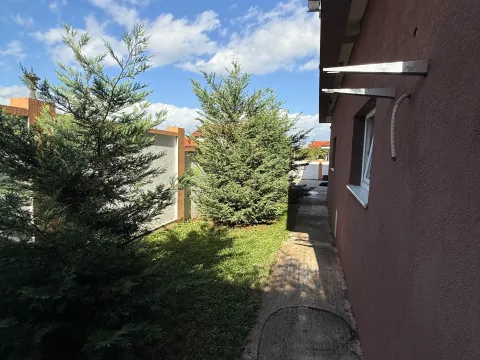 Prodaja, kuća, 260m², Gornja Gorica, Podgorica - image 6