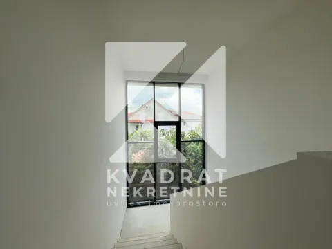 Sale, house, 230m², Gornja Gorica, Podgorica - image 4