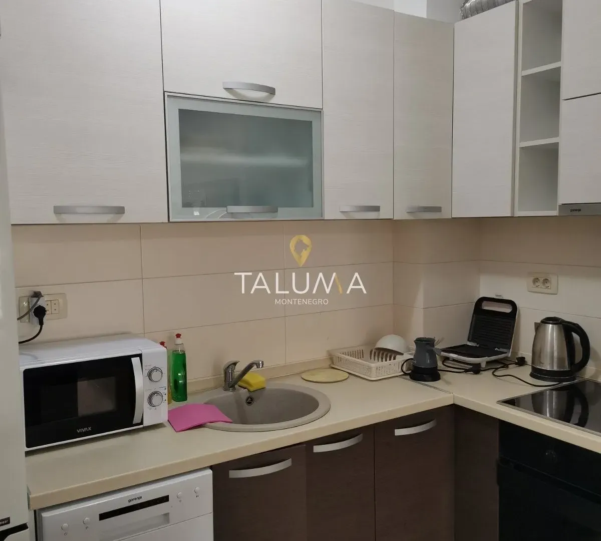 Izdavanje, jednosoban stan, 46m², City Kvart, Podgorica