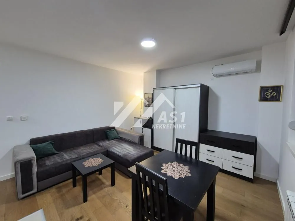 Rent, apartment, 27m², Bulevar Oslobodjenja, Novi Sad Sve Podlokacije