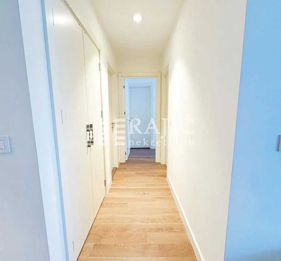 Rent, three bedroom apartment, 73m², Savski Venac, Beograd