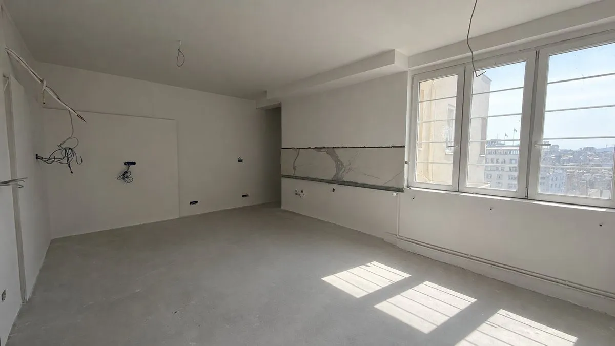 Prodaja, četvorosoban stan, 75m², Kosančićev Venac, Beograd