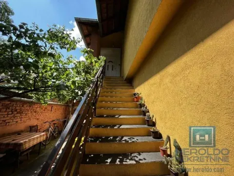 Prodaja, kuća, 228m², Centar, Jagodina - image 6