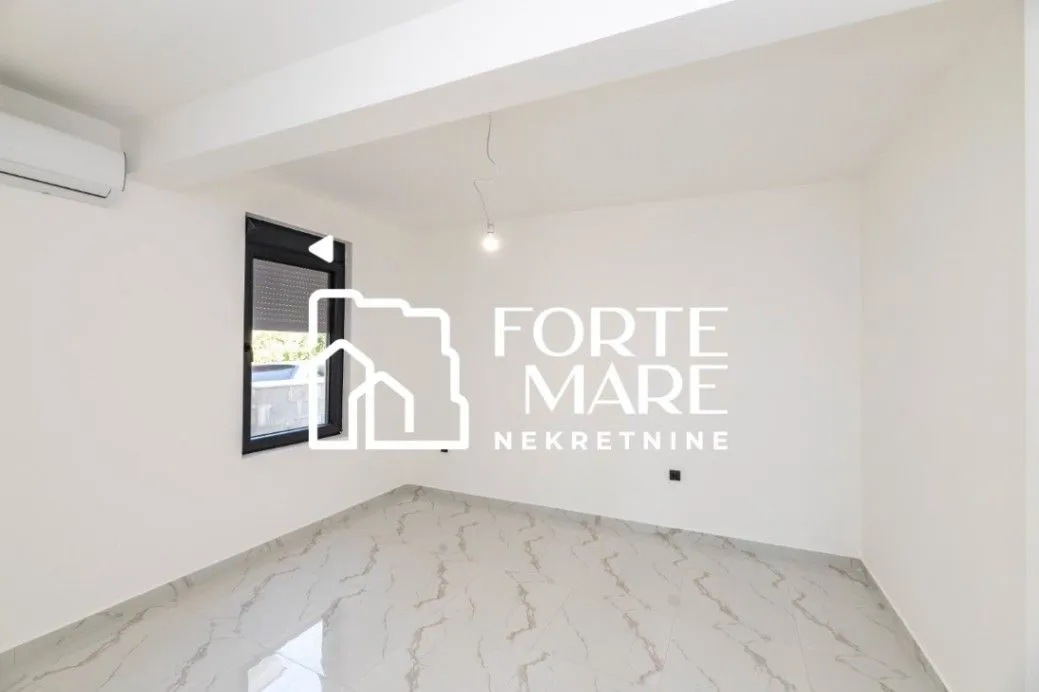 Prodaja, dvosoban stan, 72m², Kumbor, Herceg Novi