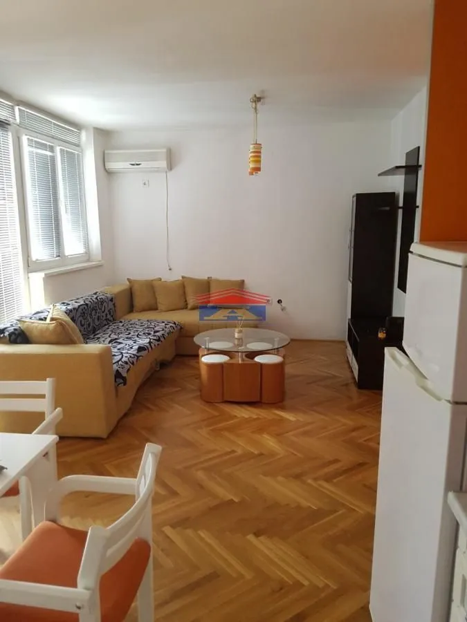 Izdavanje, dvosoban stan, 50m², Grbavica, Novi Sad Sve Podlokacije