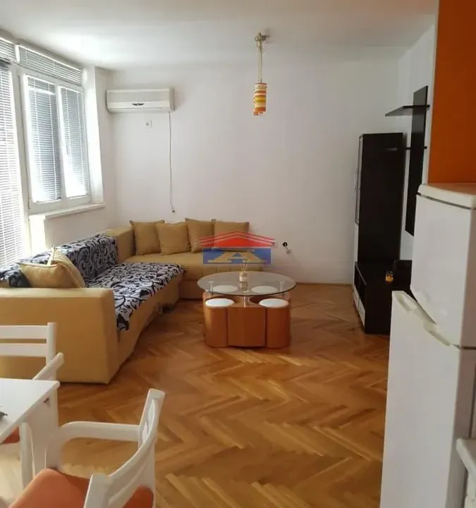 Izdavanje, dvosoban stan, 50m², Grbavica, Novi Sad Sve Podlokacije