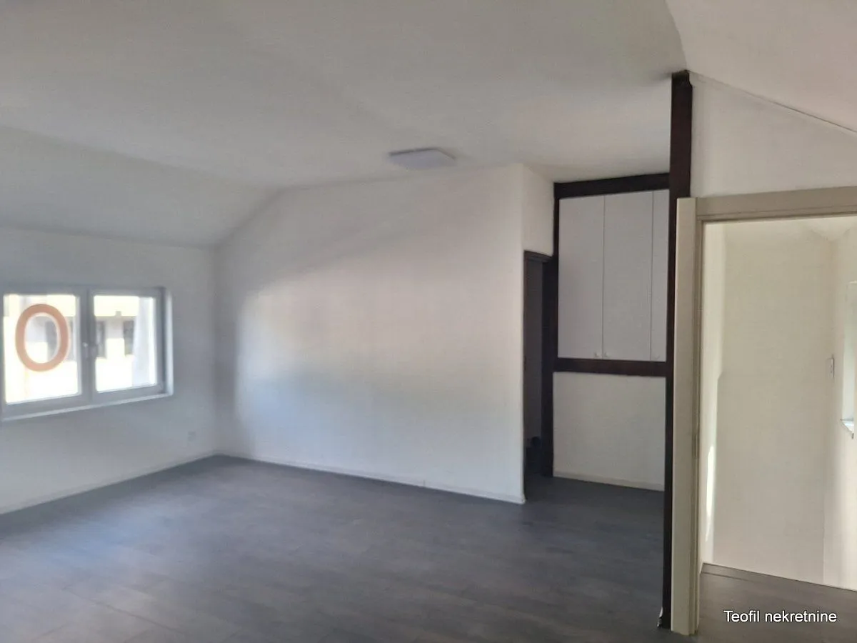 Rent, office space, 38m², Zemun Sve Podlokacije, Beograd