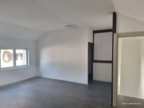 Rent, office space, 38m², Zemun Sve Podlokacije, Beograd - image 4