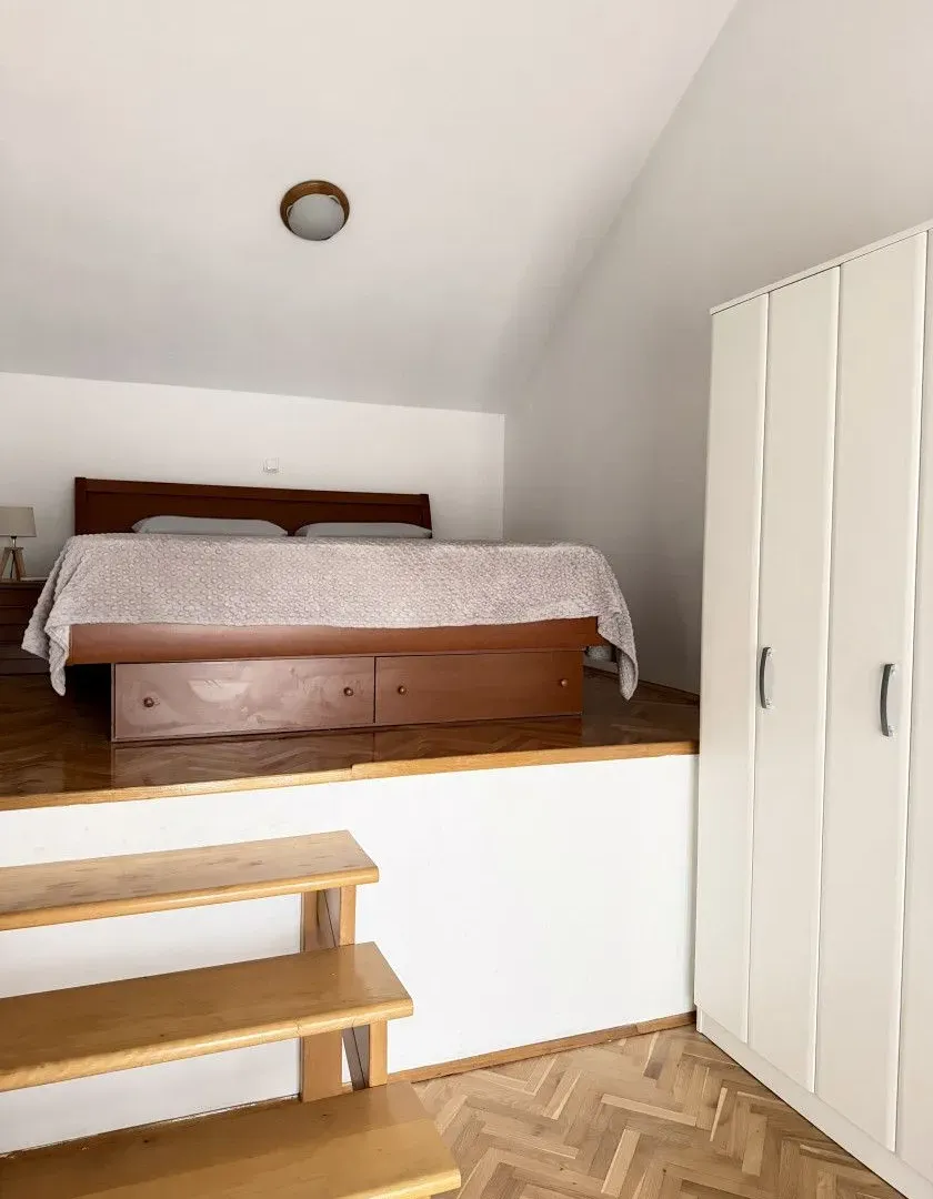 Rent, apartment, 300m², Gorica C, Podgorica