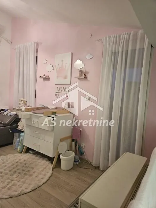 Izdavanje, trosoban stan, 80m², Bogoslovija, Palilula Sve Podlokacije
