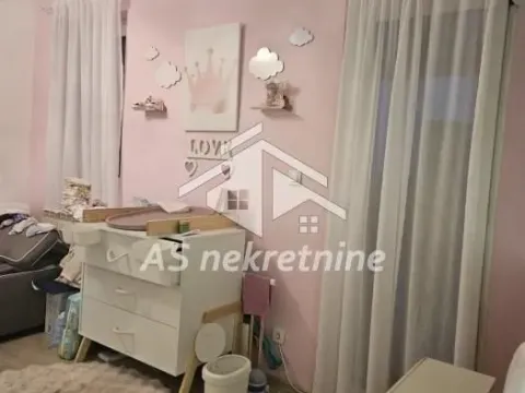 Izdavanje, trosoban stan, 80m², Bogoslovija, Palilula Sve Podlokacije - image 14