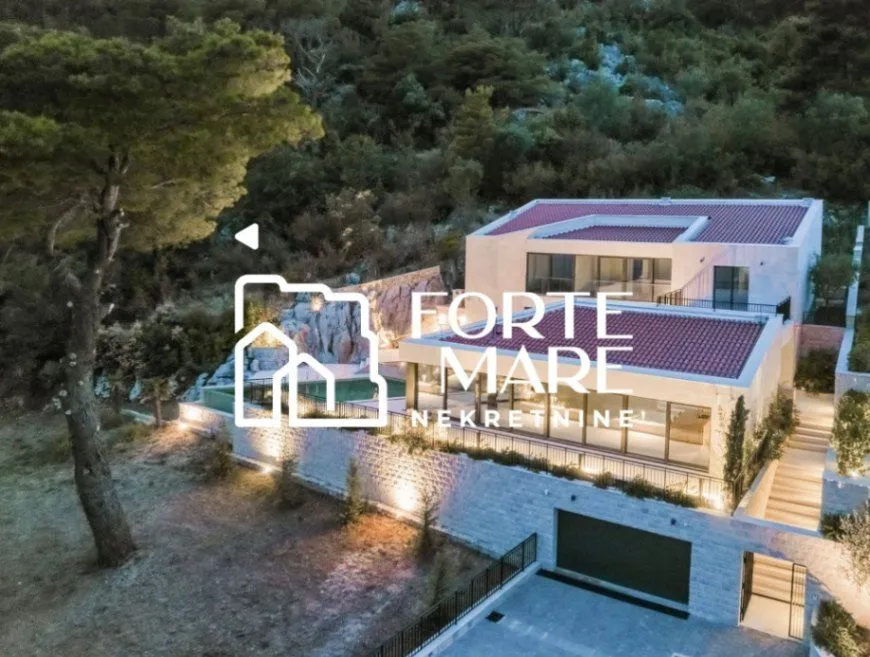 Sale, house, 479m², Prčanj, Kotor