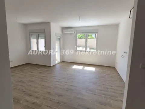 Prodaja, jednosoban stan, 48m², Ruma, Srbija - image 2