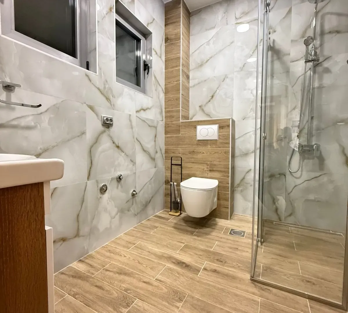 Rent, house, 320m², Podgorica, Crna Gora
