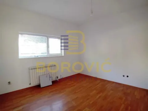 Izdavanje, kuća, 300m², Savski Venac, Beograd - image 12