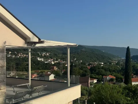 Izdavanje, kuća, 200m², Zelenika, Herceg Novi - image 1