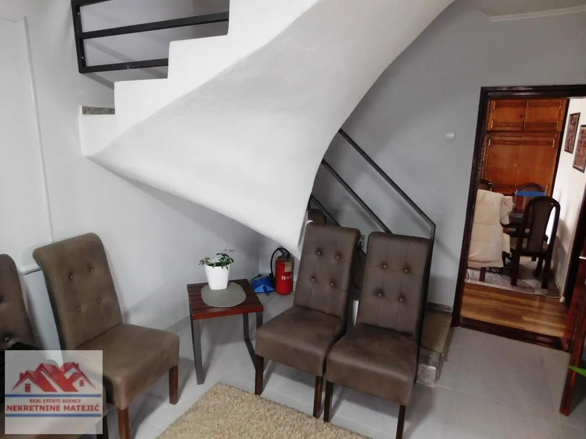 Prodaja, kuća, 250m², Ćava, Kragujevac