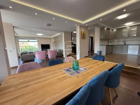 Prodaja, kuća, 443m², Sremska Kamenica, Petrovaradin - image 20