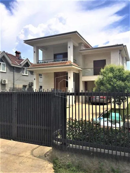 Rent, house, 400m², Blok 9, Podgorica