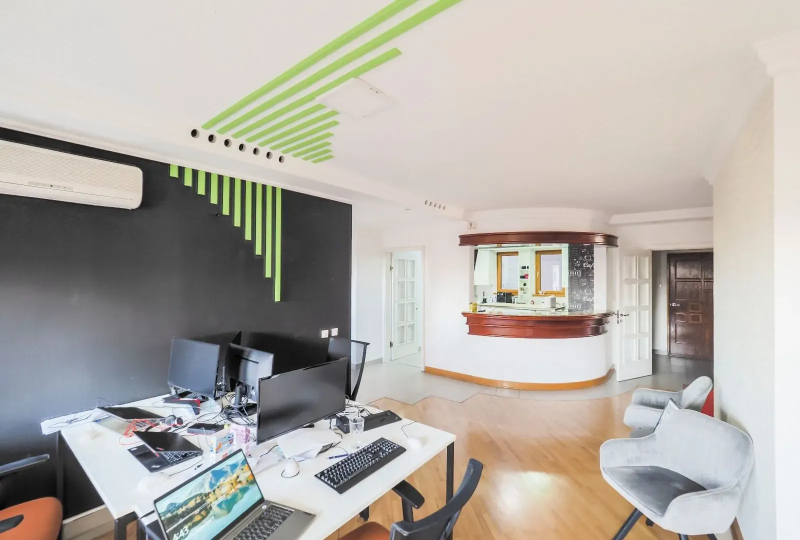 Sale, five bedroom apartment, 221m², Vračar Sve Podlokacije, Beograd