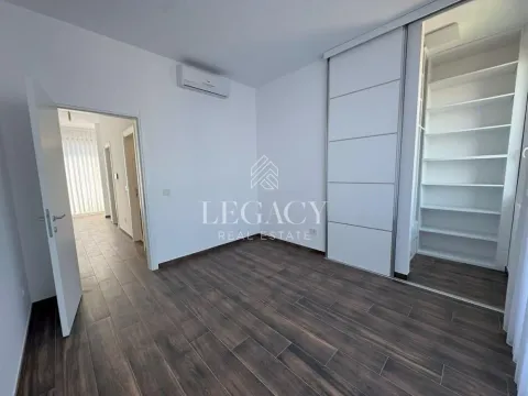 Sale, four bedroom apartment, 190m², Južni Bulevar, Vračar Sve Podlokacije - image 9