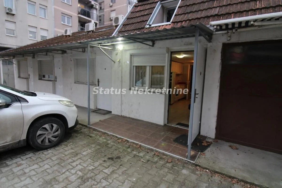 Prodaja, jednosoban stan, 31m², Nova Detelinara, Novi Sad Sve Podlokacije