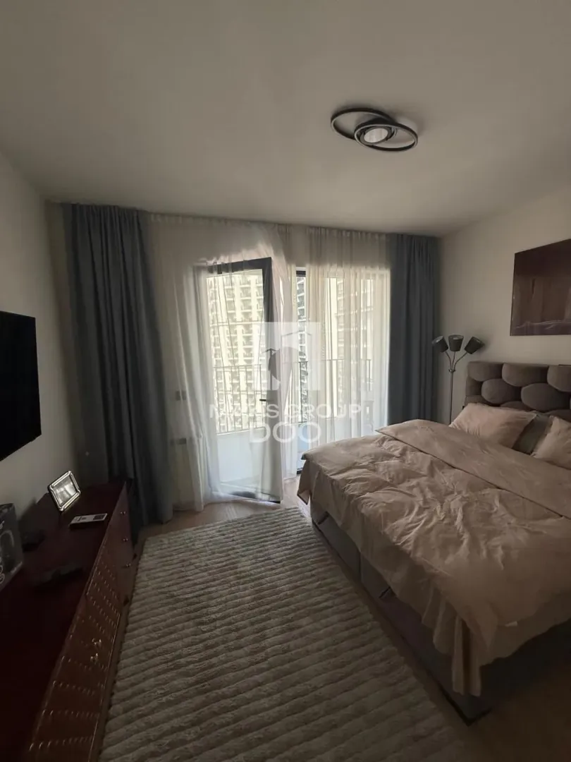 Izdavanje, dvosoban stan, 62m², Savski Venac, Beograd