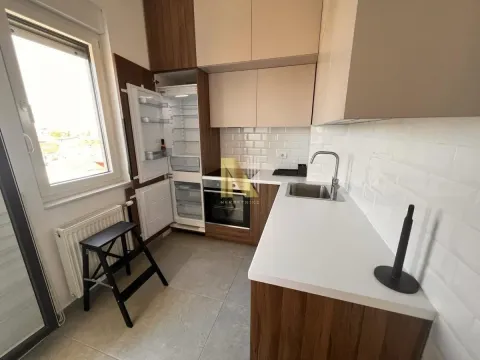 Izdavanje, poslovni prostor, 48m², Adamovićevo Naselje, Novi Sad Sve Podlokacije - image 6