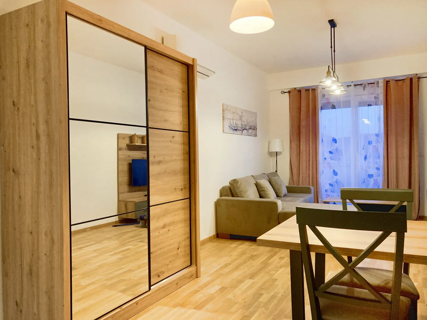 Prodaja, jednosoban stan, 46m², Centar, Bar