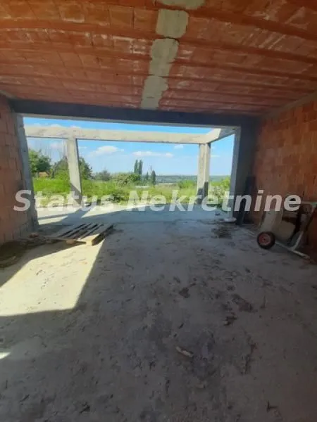 Sale, house, 300m², Ledinci, Petrovaradin