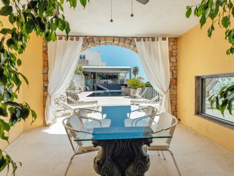 Sale, house, 805m², Reževići, Budva - image 21